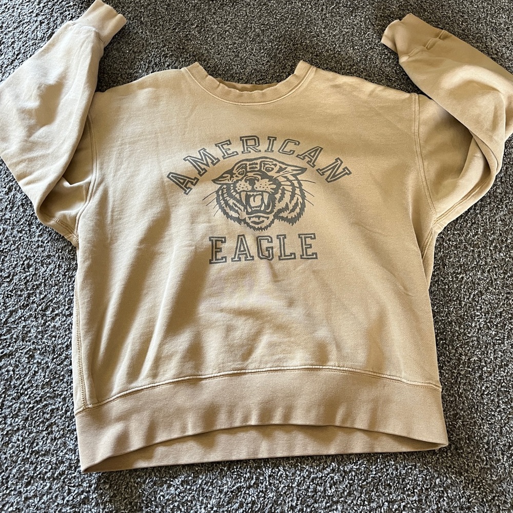 sweatshirt